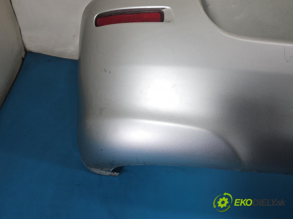 Toyota Corolla Verso II 2004-2009 2.0 D4D 116 HP manual 85 kW 1995 cm3 5- nárazník zadné  (Kľučka dverí ostatné)