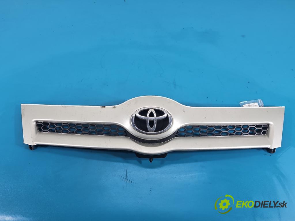 Toyota Corolla Verso II 2004-2009 2.0 D4D 116 hp manual 85 kW 1995 cm3 5- mřížka 53111-0F020