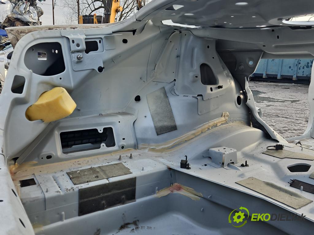 Maserati Quattroporte VI 13- 3.0 V6 automatic 301 kW 2979 cm3 4- blatník zadné ľavý