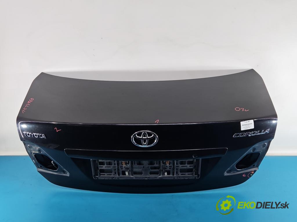 Toyota Corolla E15 2007-2014 1.6 vvti 124 hp manual 91 kW 1598 cm3 4- zadní kufrové dveře  (Zadní kapota (kufr))