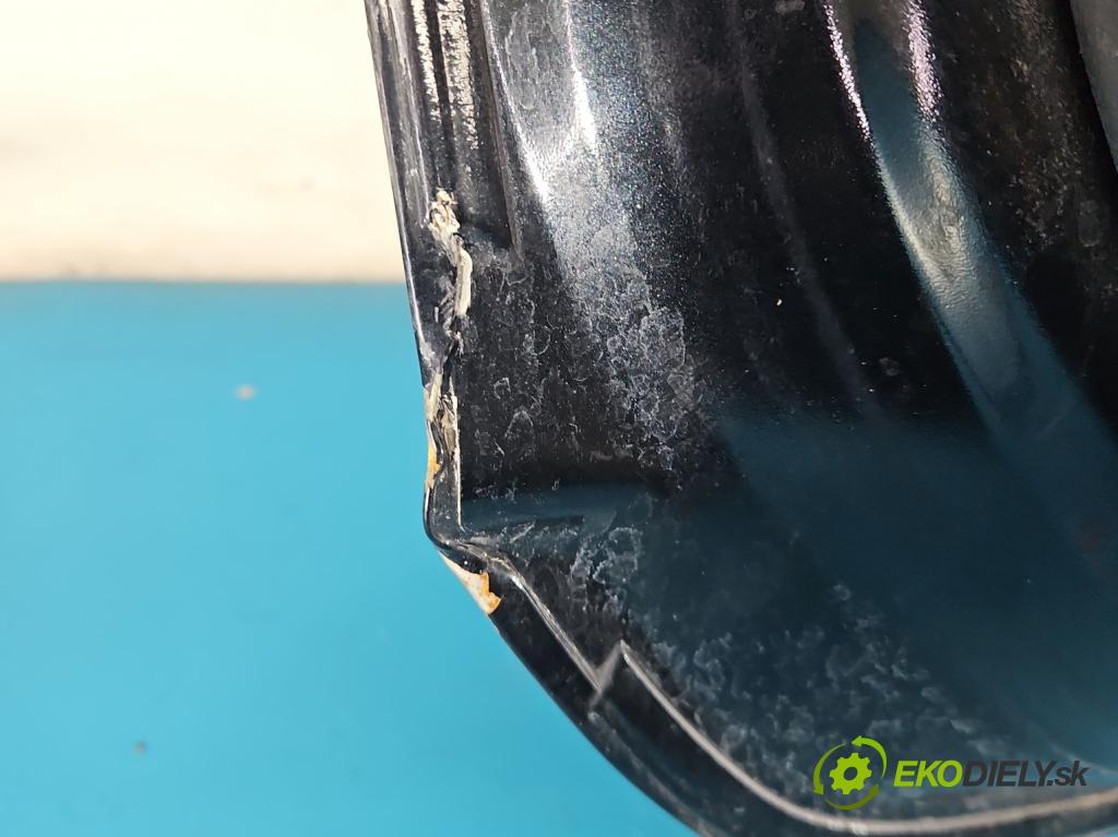 Toyota Corolla E15 2007-2014 1.6 vvti 124 hp manual 91 kW 1598 cm3 4- zadní kufrové dveře  (Zadní kapota (kufr))