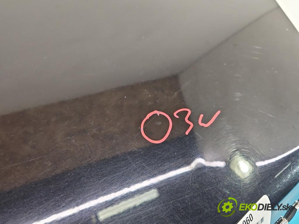 Toyota Corolla E15 2007-2014 1.6 vvti 124 hp manual 91 kW 1598 cm3 4- zadní kufrové dveře  (Zadní kapota (kufr))