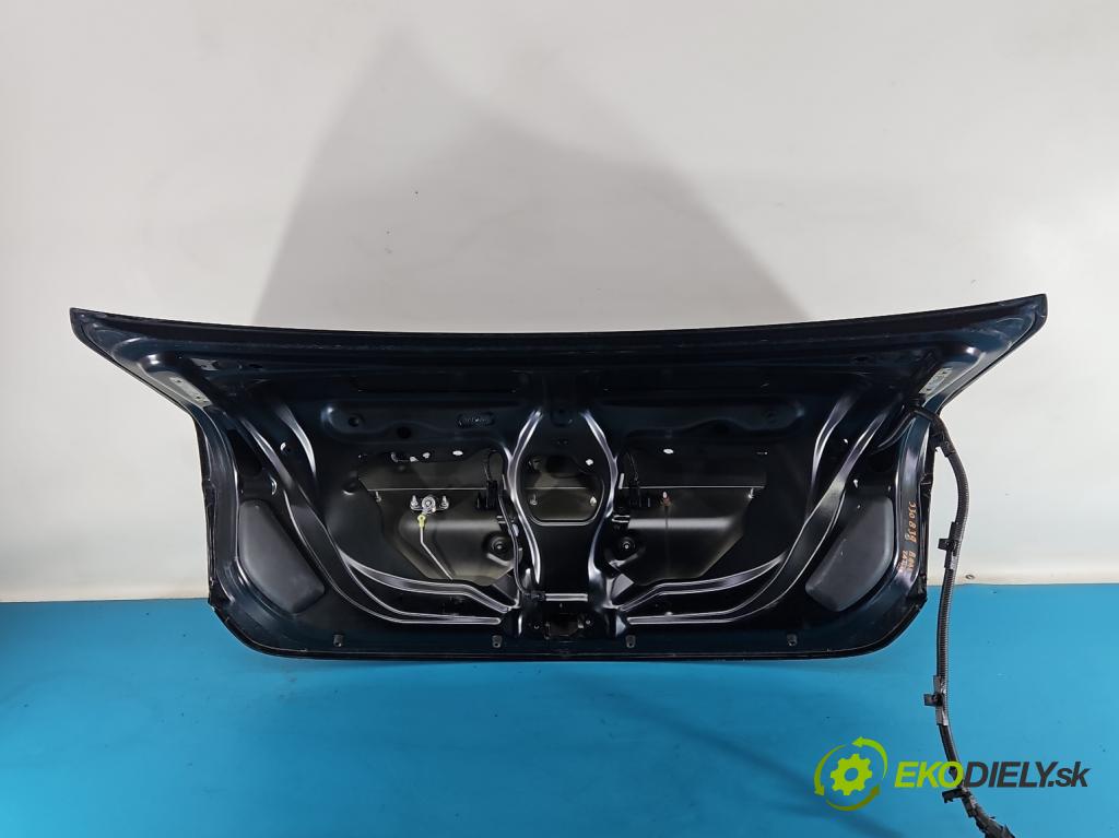 Toyota Corolla E15 2007-2014 1.6 vvti 124 hp manual 91 kW 1598 cm3 4- zadní kufrové dveře  (Zadní kapota (kufr))