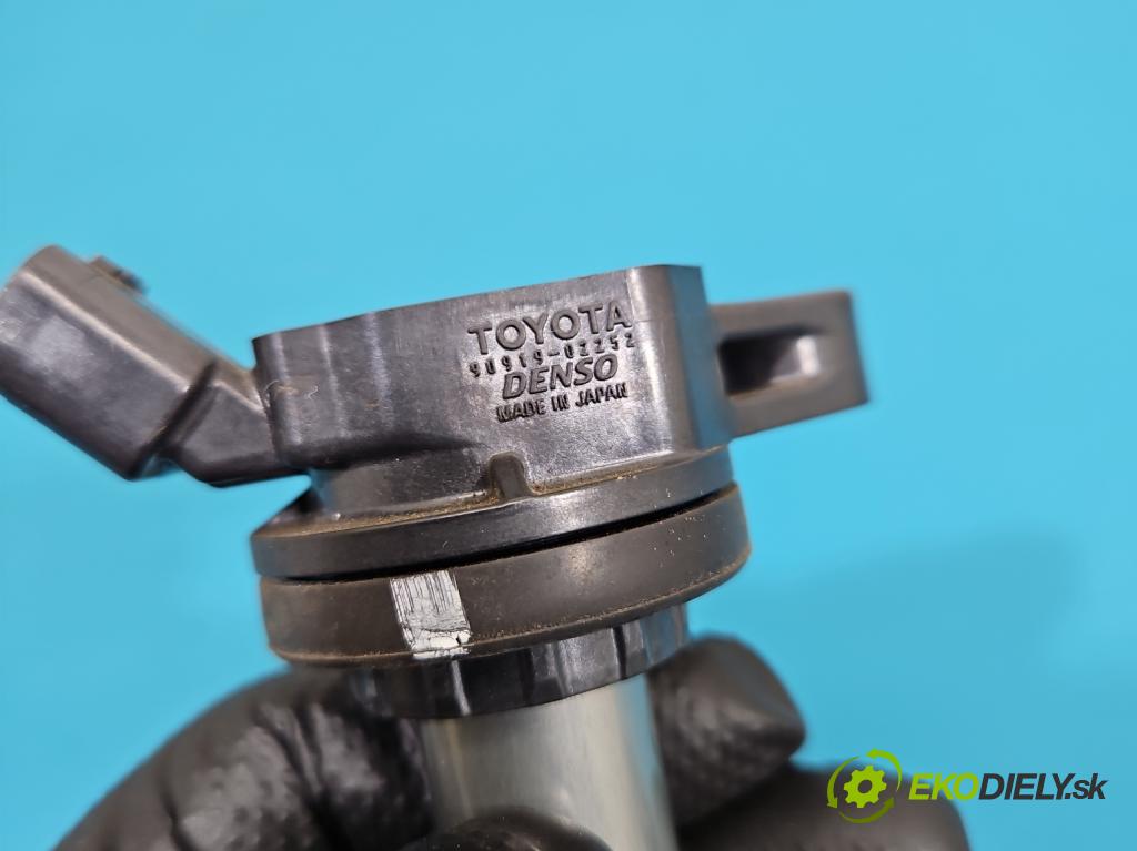 Toyota Corolla E15 2007-2014 1.6 vvti 124hp manual 91 kW 1598 cm3 4- cievka zapaľovacia 90919-02252 (Zapaľovacia cievka)