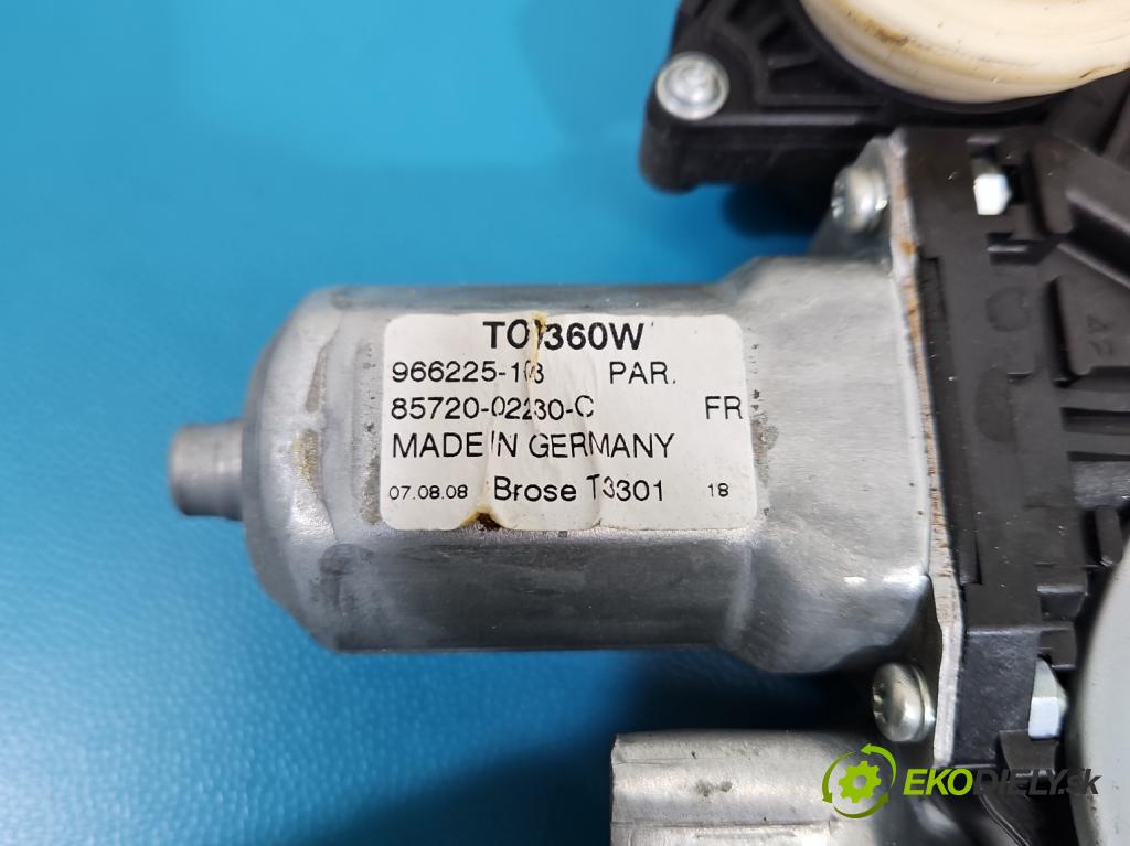 Toyota Corolla E15 2007-2014 1.6 vvti 124hp manual 91 kW 1598 cm3 4- mechanizmus okna predné ľavý 85720-02230