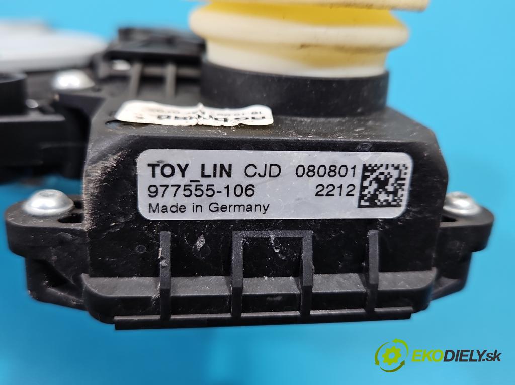 Toyota Corolla E15 2007-2014 1.6 vvti 124hp manual 91 kW 1598 cm3 4- mechanizmus okna predné ľavý 85720-02230