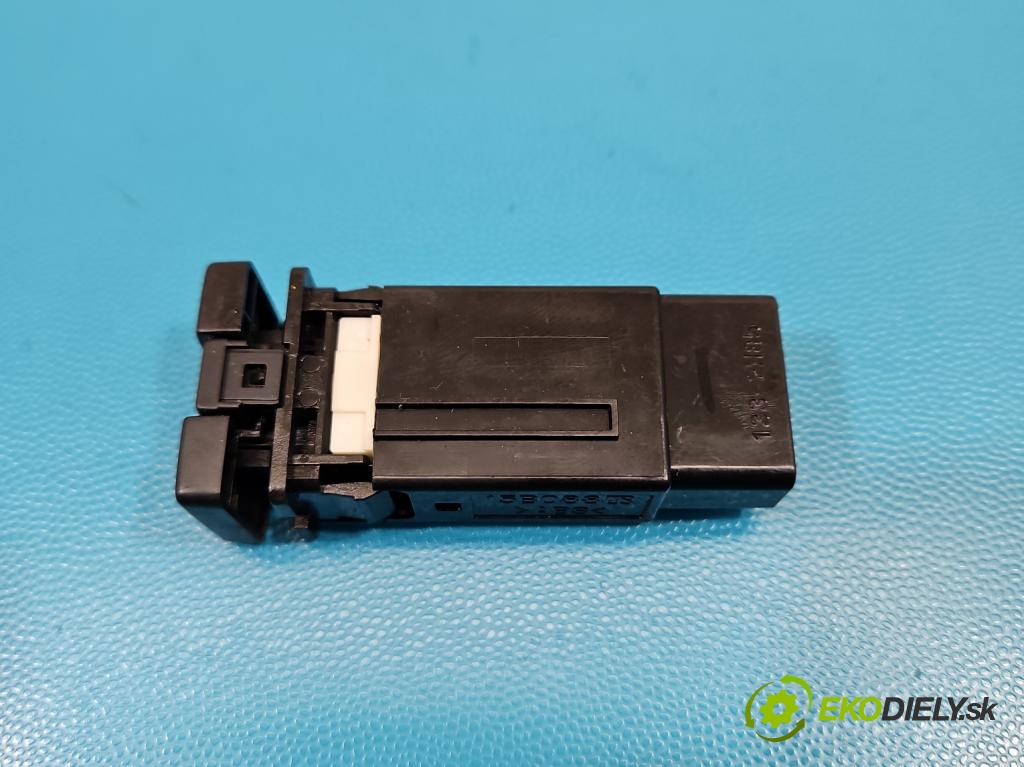Toyota Corolla E15 2007-2014 1.6 vvti 124hp manual 91 kW 1598 cm3 4- prepínač ostatné 15B088
