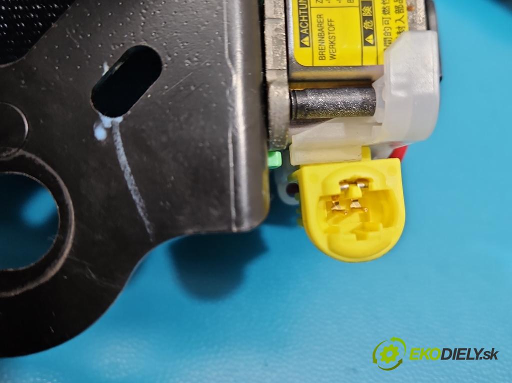 Toyota Corolla E15 2007-2014 1.6 vvti 124hp manual 91 kW 1598 cm3 4- pas bezpečnosť: predné pravý 73210-02320