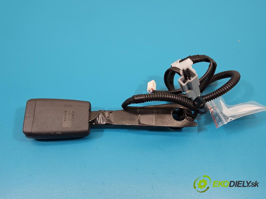 Toyota Corolla E15 2007-2014 1.6 vvti 124hp manual 91 kW 1598 cm3 4- pas bezpečnosť: predné pravý