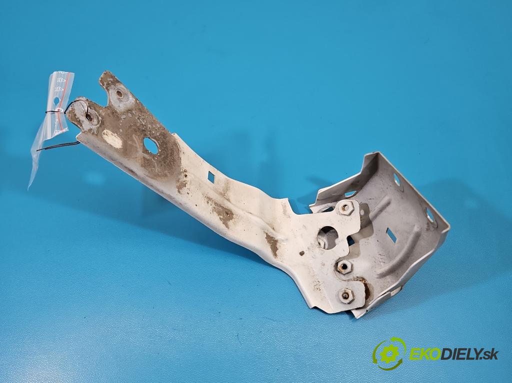 Maserati Quattroporte VI 13- 3.0 V6 automatic 301 kW 2979 cm3 4- stěna přední  (Přední výztuha)