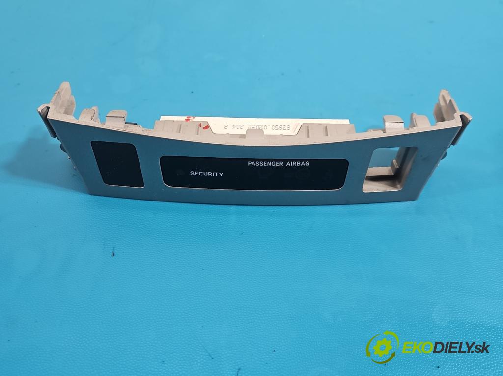 Toyota Corolla E15 2007-2014 1.6 vvti 124hp manual 91 kW 1598 cm3 4- lišta ozdobná vnitŕní: 55435-02180