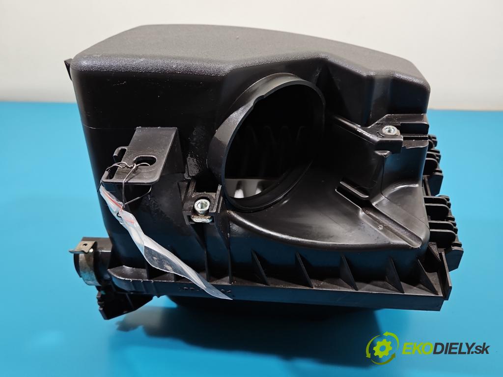 Toyota Corolla E15 2007-2014 1.6 vvti 124hp manual 91 kW 1598 cm3 4- obal filtra vzduchu 17705-0D220 (Obal vzduchového filtra)