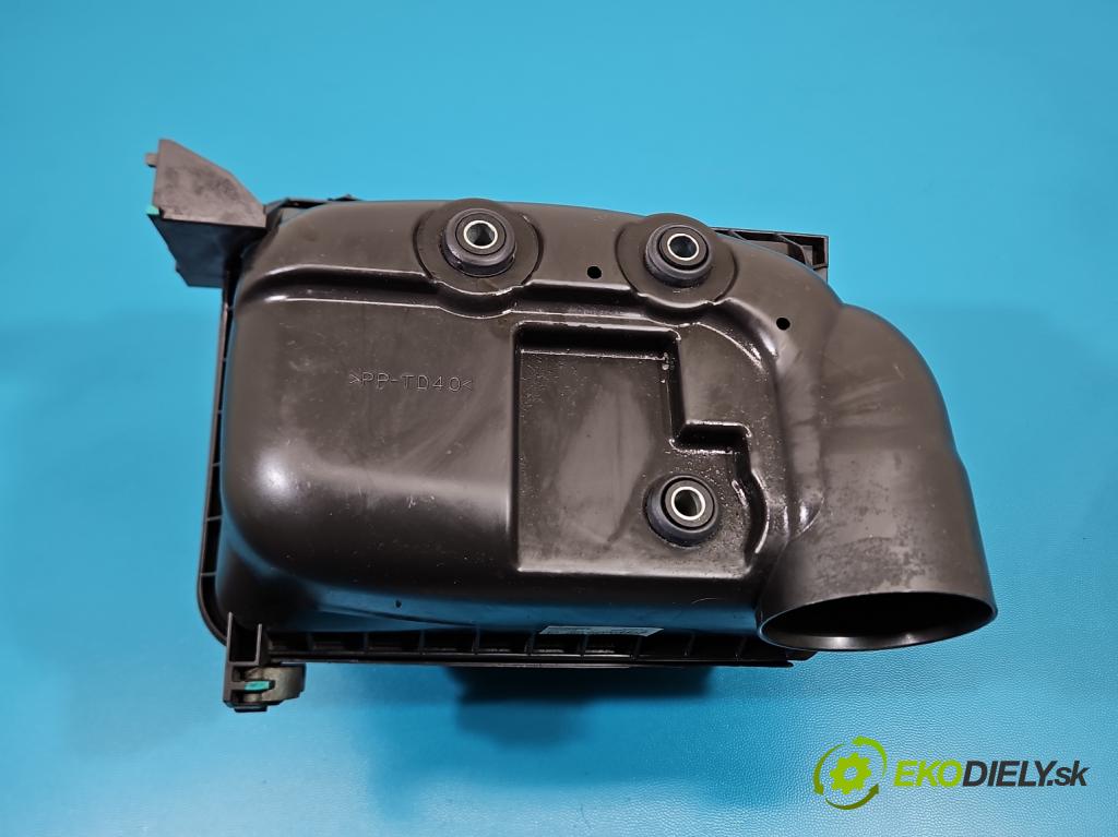 Toyota Corolla E15 2007-2014 1.6 vvti 124hp manual 91 kW 1598 cm3 4- obal filtra vzduchu 17705-0D220 (Obal vzduchového filtra)