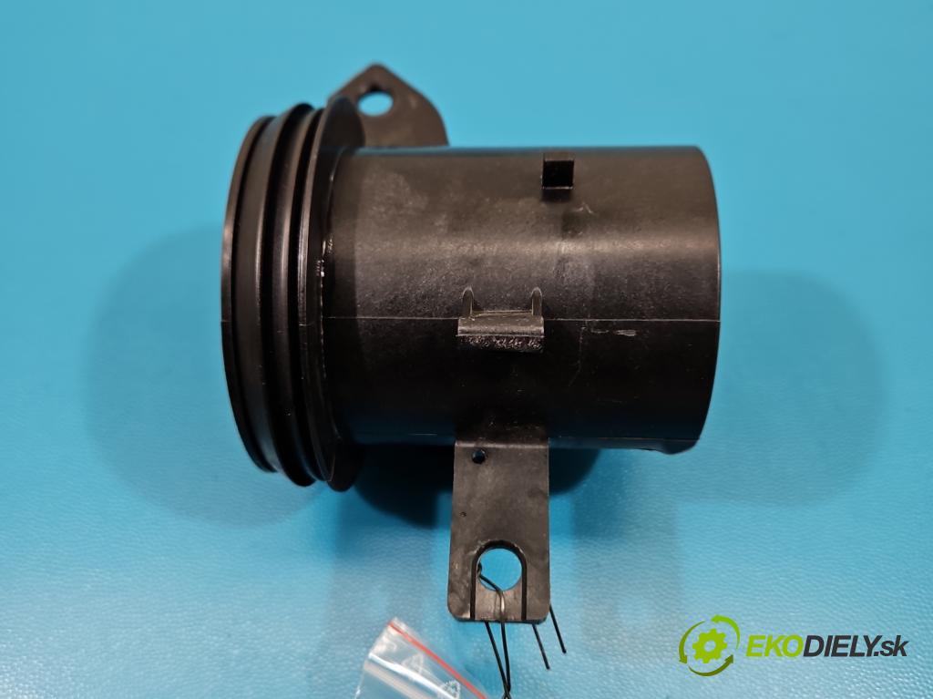 Toyota Corolla E15 2007-2014 1.6 vvti 124hp manual 91 kW 1598 cm3 4- průtokoměr: 22204-31020 (Váha vzduchu)