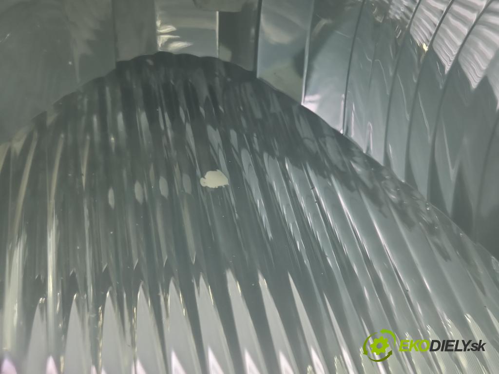 Renault Master II 1998-2010 2.5 dci 99 HP manual 73 kW 2463 cm3 5- Reflektor: pravý 8200163521 (Svetlo predné pravé)