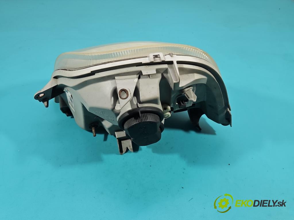 Renault Master II 1998-2010 2.5 dci 99 HP manual 73 kW 2463 cm3 5- Reflektor: pravý 8200163521 (Svetlo predné pravé)