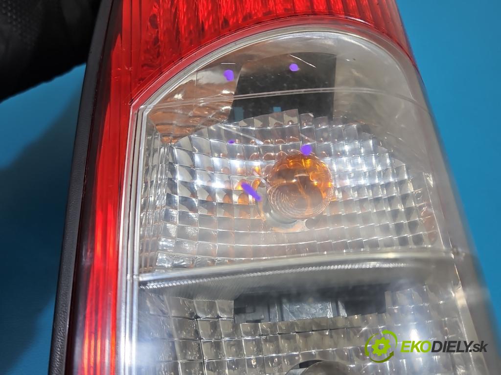 Renault Master II 1998-2010 2.5 dci 99 HP manual 73 kW 2463 cm3 5- svetlo / reflektor zadné pravé  (Kľučka dverí ostatné)
