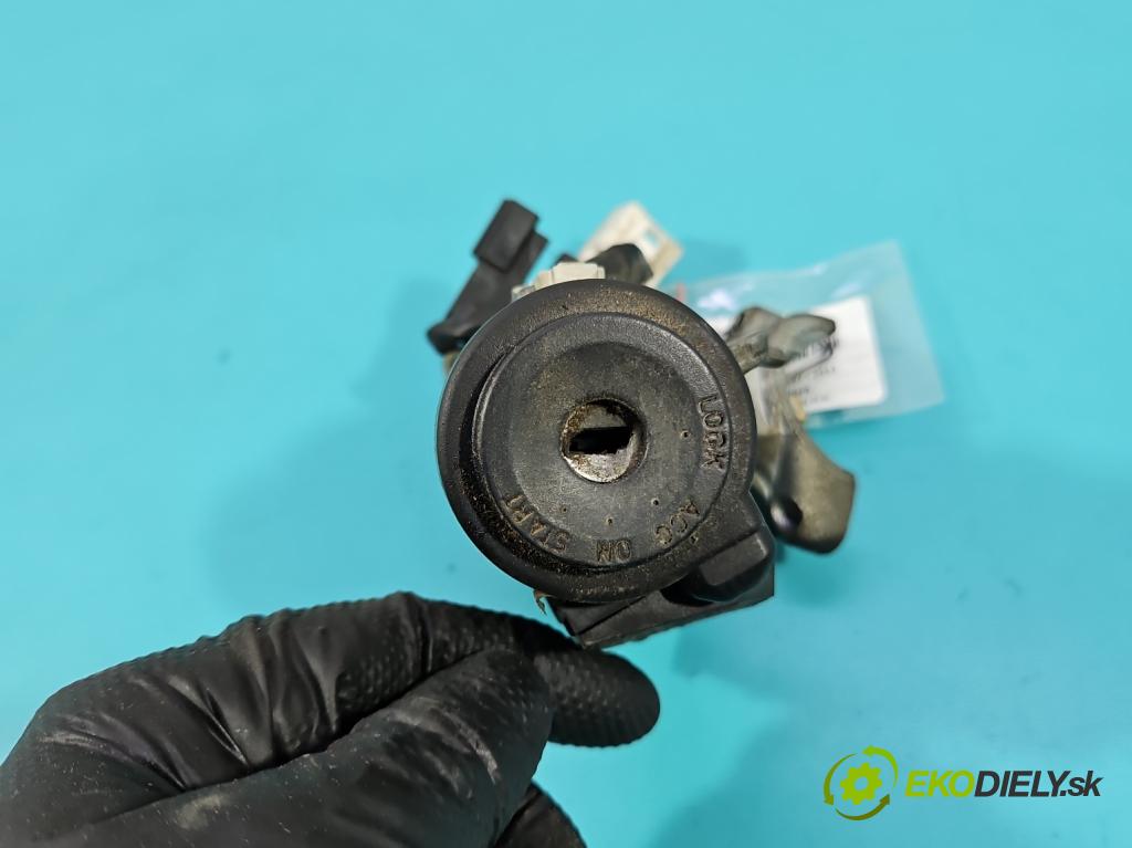 Toyota Avensis I T22 1997-2003 2.0 td 90 HP manual 66 kW 1975 cm3 4- Spínačka  (Spínacia skrinka)