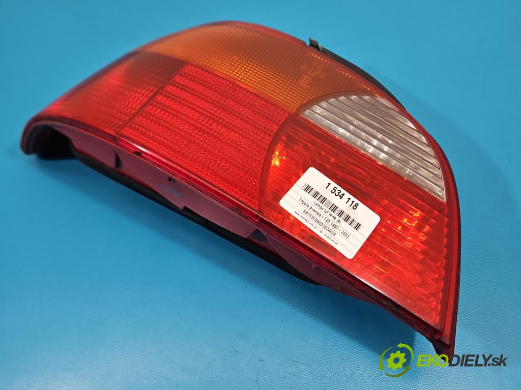 Toyota Avensis I T22 1997-2003 2.0 td 90 HP manual 66 kW 1975 cm3 4- svetlo / reflektor zadné ľavé  (Kľučka dverí ostatné)