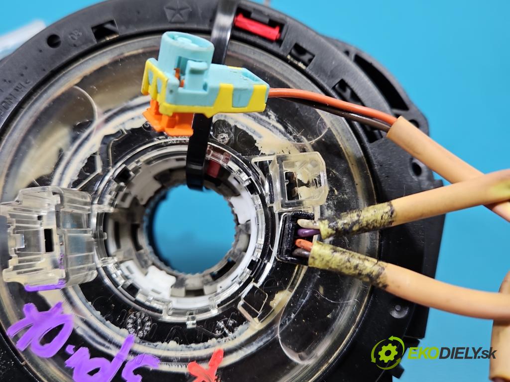 Maserati Quattroporte VI 13- 3.0 V6 automatic 301 kW 2979 cm3 4- prepínač komplex: 670085950 (Prepínacie páčky pod volantom)