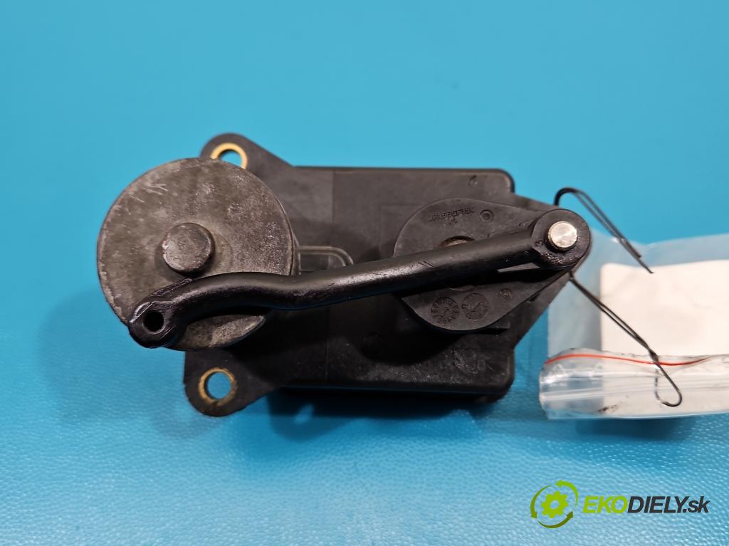 Hyundai I40 1.7 crdi 136 HP manual 100 kW 1685 cm3 5- Ovladač: klapky: kolektor 28320-2A410 (Motorček ostatné)