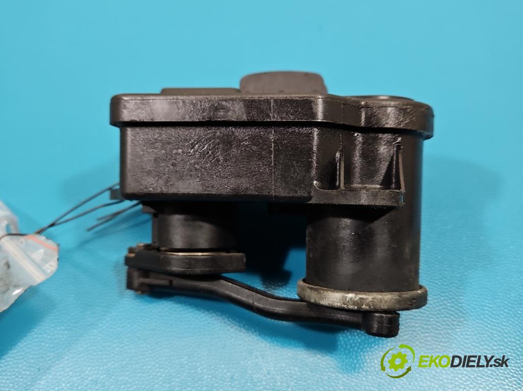 Hyundai I40 1.7 crdi 136 HP manual 100 kW 1685 cm3 5- Ovladač: klapky: kolektor 28320-2A410 (Motorček ostatné)