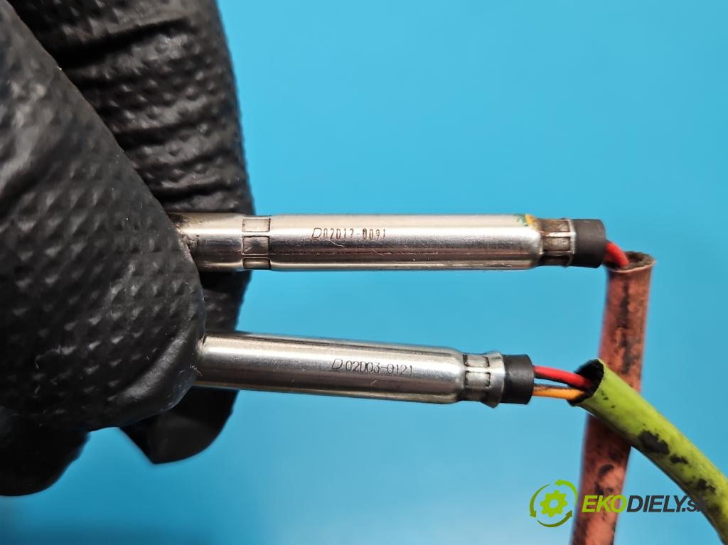 Mercedes Vito W447 2014- 1.75 cdi 102 HP manual 75 kW 1750 cm3 5- snímač teploty: výfukové 226588339R (Snímač)