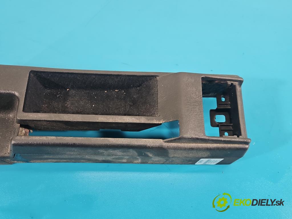 Audi 80 B4 1991-1994 1.9 tdi 90 HP manual 66 kW 1896 cm3 5- kryt plast 893863300A