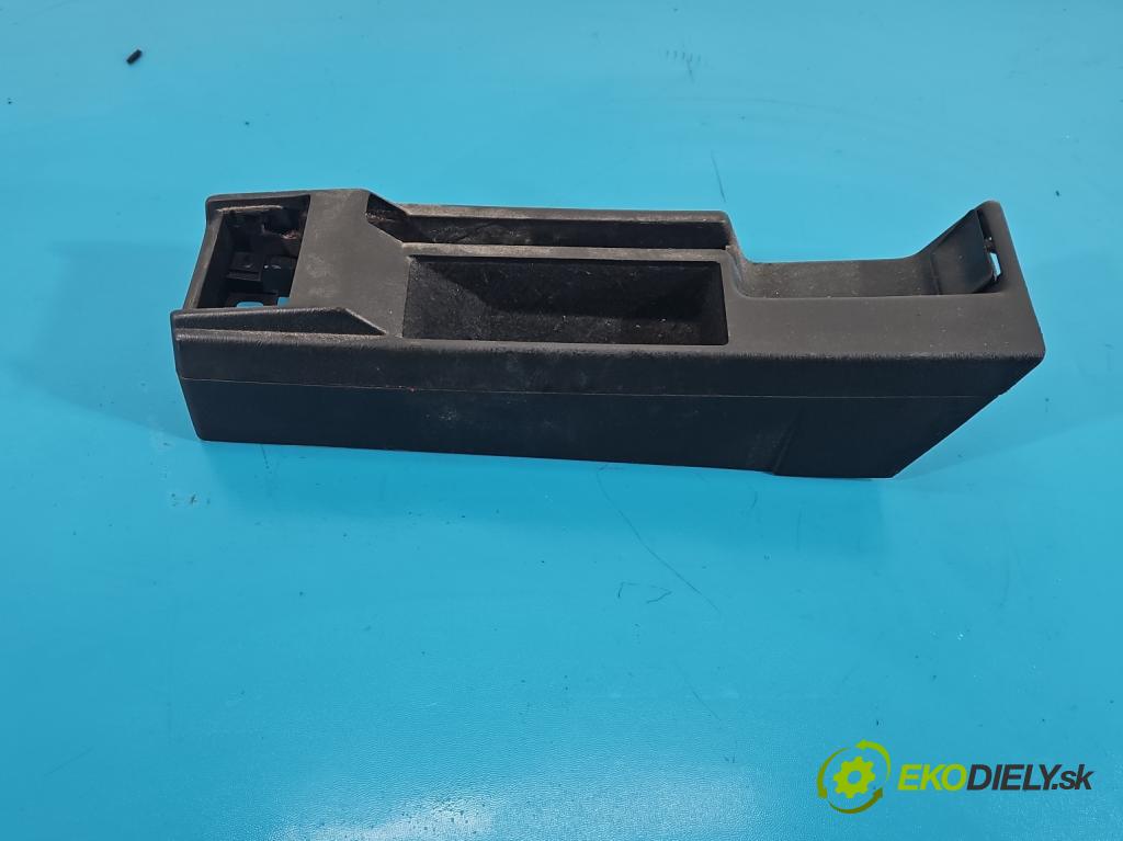 Audi 80 B4 1991-1994 1.9 tdi 90 HP manual 66 kW 1896 cm3 5- kryt plast 893863300A