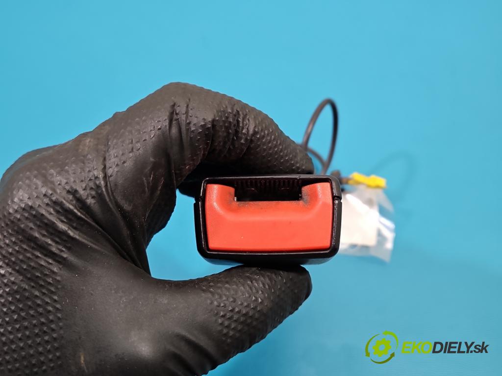 Mercedes Vito W447 2014- 1.75 cdi 102 hp manual 75 kW 1750 cm3 5- stěna bezpečnost přední levý A4478602269