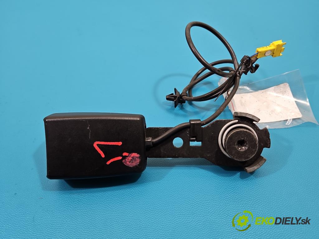 Mercedes Vito W447 2014- 1.75 cdi 102 hp manual 75 kW 1750 cm3 5- stěna bezpečnost přední levý A4478602269