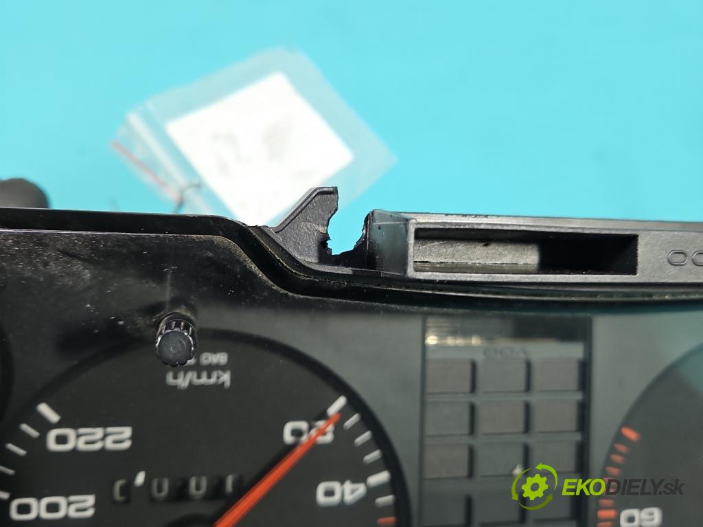 Audi 80 B4 1991-1994 1.9 tdi 90 HP manual 66 kW 1896 cm3 5- prístrojovka/ budíky 8A0919033N (Prístrojová doska)