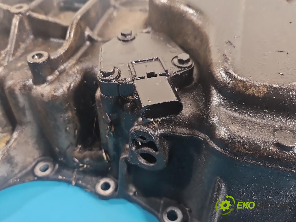 Mercedes Vito W447 2014- 1.75 cdi 102 HP manual 75 kW 1750 cm3 5- vaňa olejová A6220104800 (Olejová vaňa)