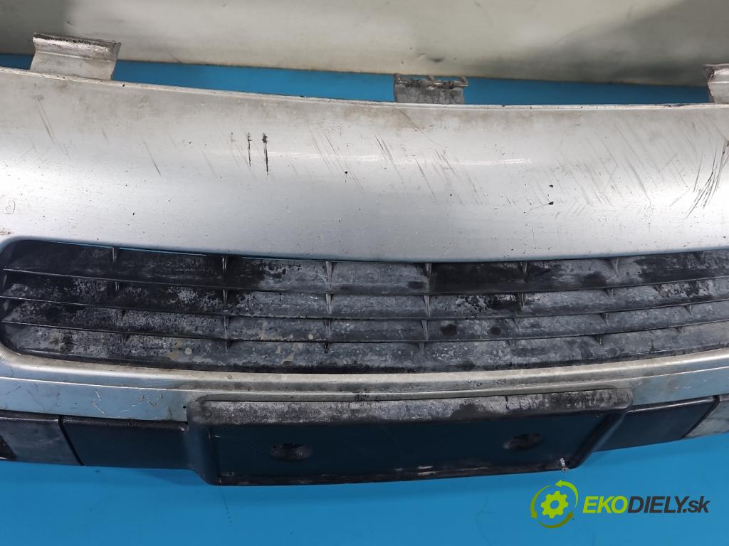 Audi 80 B4 1991-1994 1.9 tdi 90 HP manual 66 kW 1896 cm3 5- nárazník predné  (Kľučka dverí ostatné)
