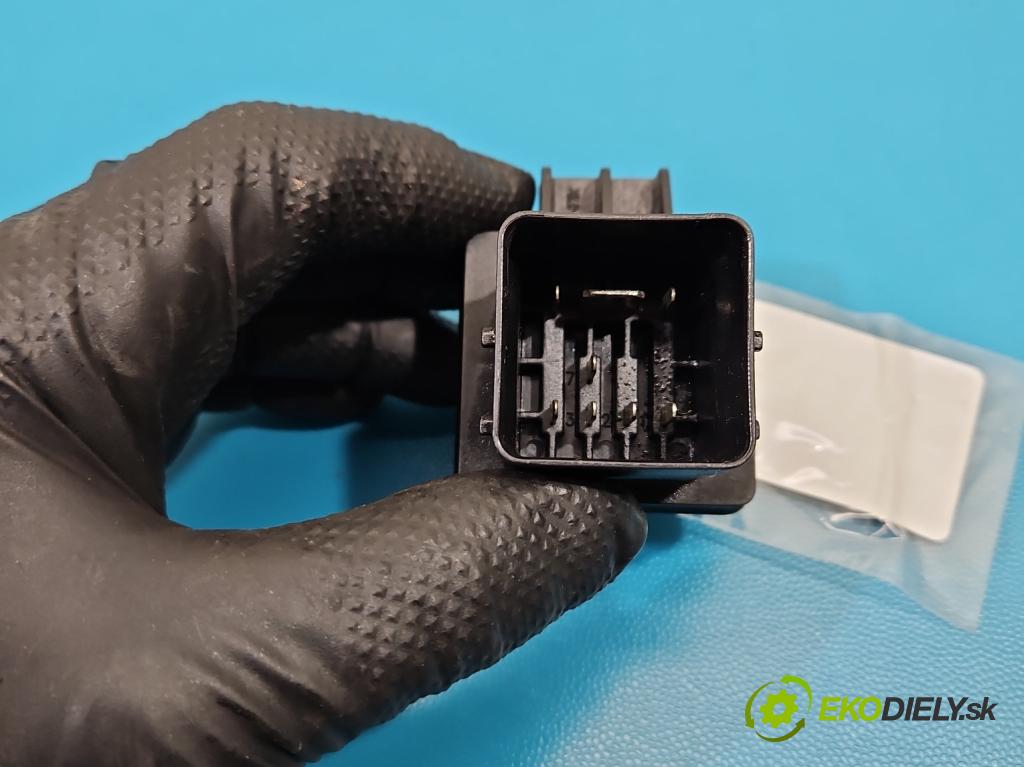 Mercedes Vito W447 2014- 1.75 cdi 102 HP manual 75 kW 1750 cm3 5- Relé: svíčky: zařicích: A622900130 (Relé)