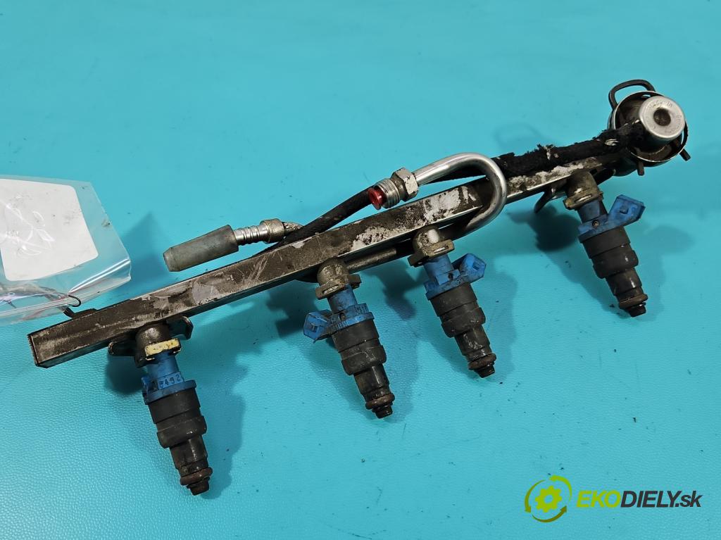 Vw Passat B5 1995-2005 1.6 8V 101 hp manual 74 kW 1595 cm3 4- vstřikovač 06B133551 (Vstřikovač paliva)