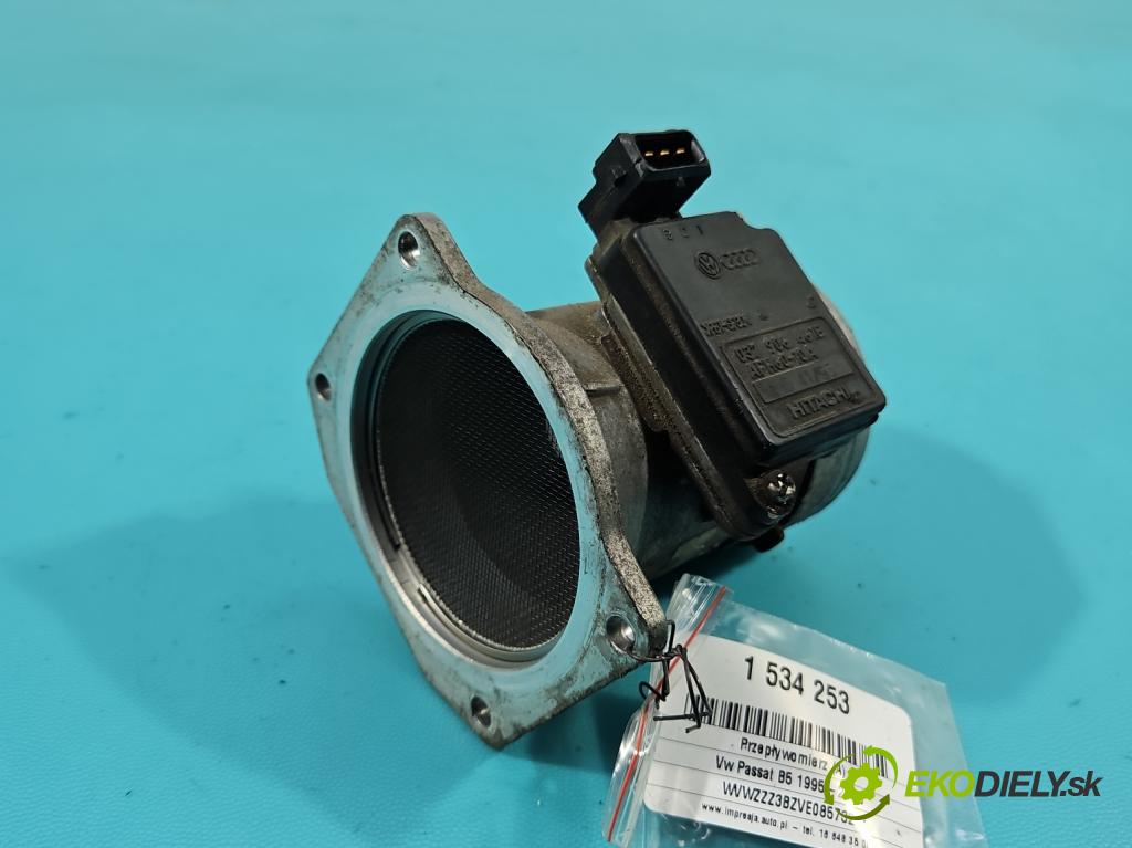 Vw Passat B5 1995-2005 1.6 8V 101 HP manual 74 kW 1595 cm3 4- průtokoměr: 037906461B (Váha vzduchu)