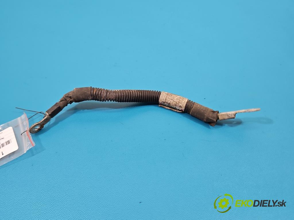 Peugeot 3008 II 2016-2023 1.6 T 300 hp automatic 221 kW 1598 cm3 5- kontakt mínus: 9824666680