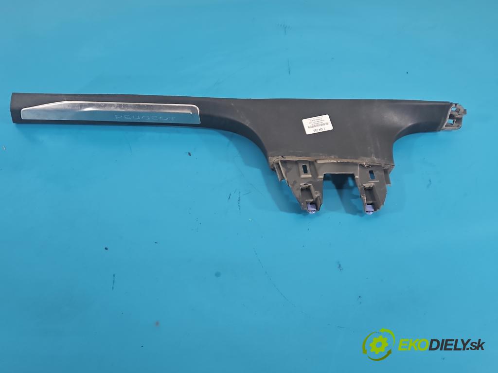 Peugeot 3008 II 2016-2023 1.6 T 300 HP automatic 221 kW 1598 cm3 5- kryt plast 9811645977