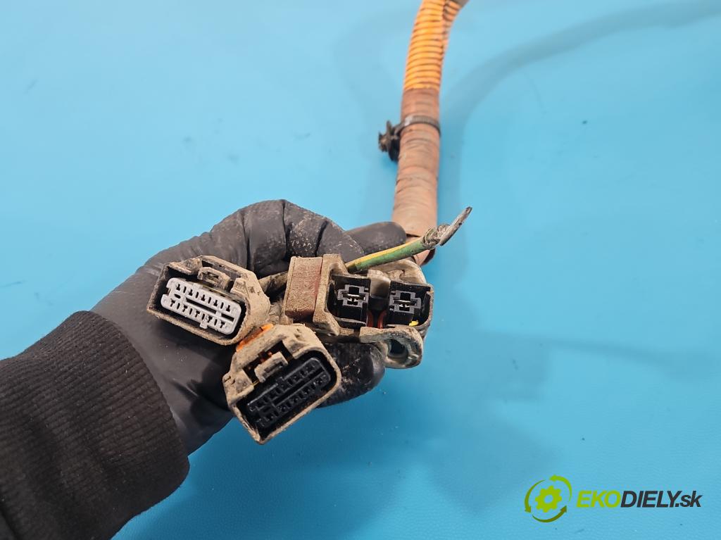 Peugeot 3008 II 2016-2023 1.6 T 300 hp automatic 221 kW 1598 cm3 5- Balíček: 9835378280