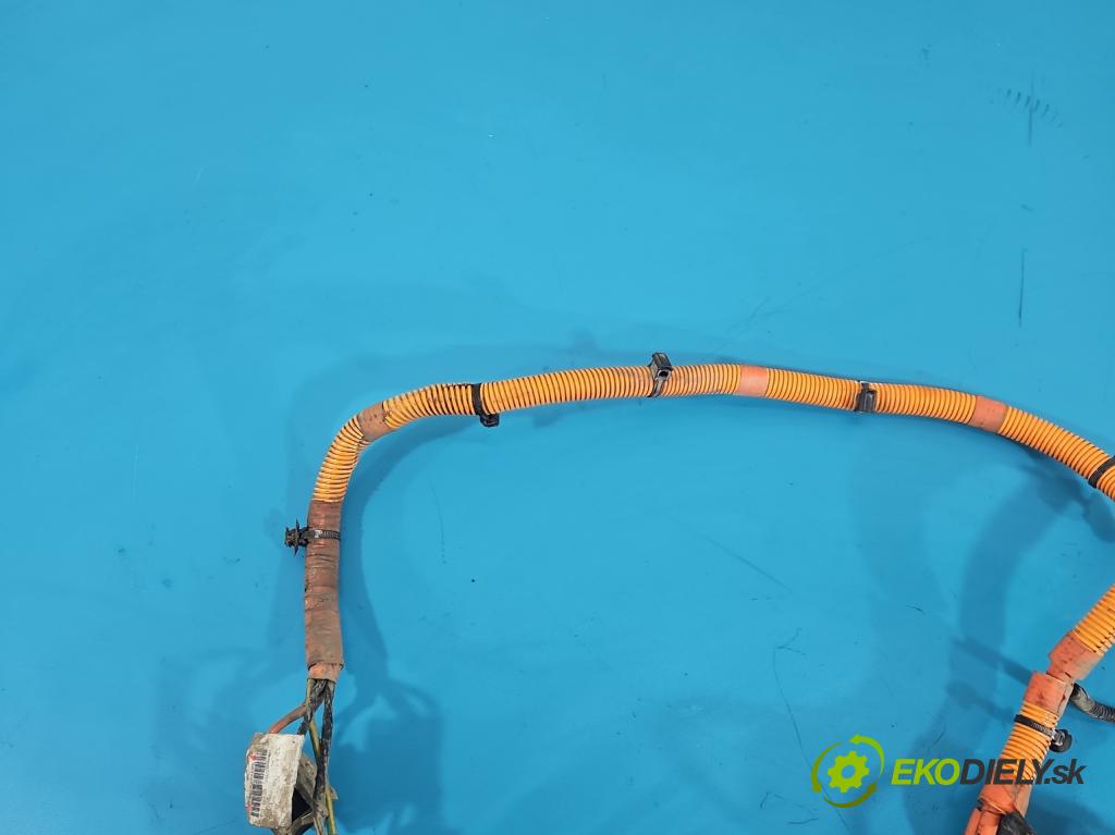 Peugeot 3008 II 2016-2023 1.6 T 300 hp automatic 221 kW 1598 cm3 5- Balíček: 9835378280