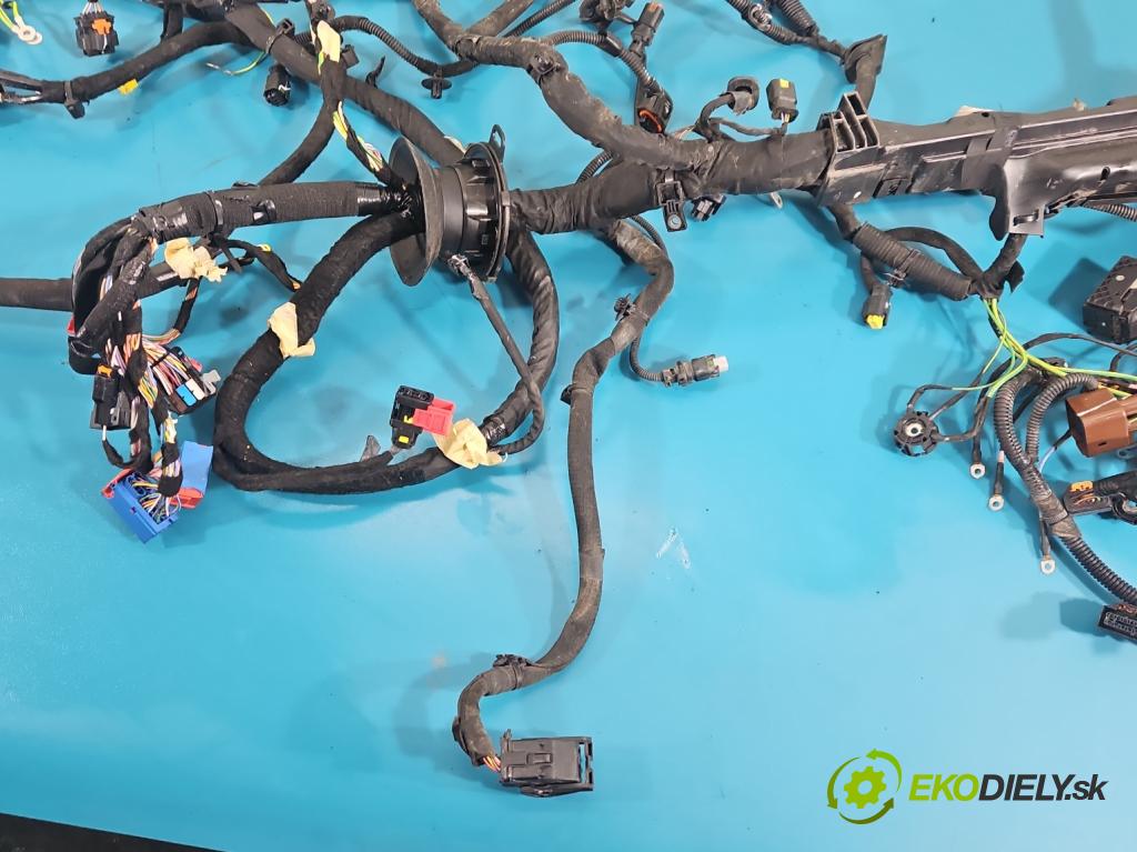 Peugeot 3008 II 2016-2023 1.6 T 300 hp automatic 221 kW 1598 cm3 5- Balíček: 9829108780