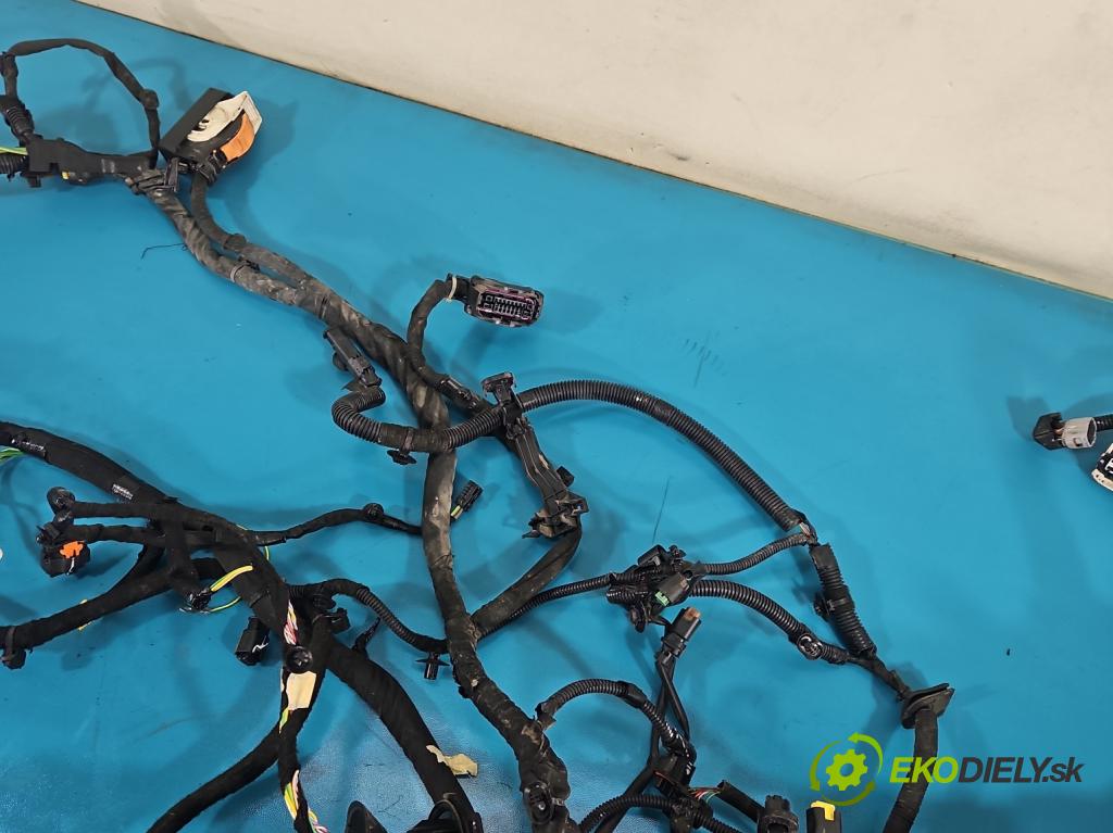 Peugeot 3008 II 2016-2023 1.6 T 300 hp automatic 221 kW 1598 cm3 5- Balíček: 9829108780