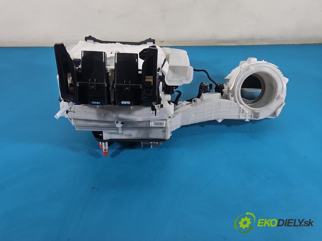 Peugeot 3008 II 2016-2023 1.6 T 300 hp automatic 221 kW 1598 cm3 5- radiátor  (Radiátor topení)