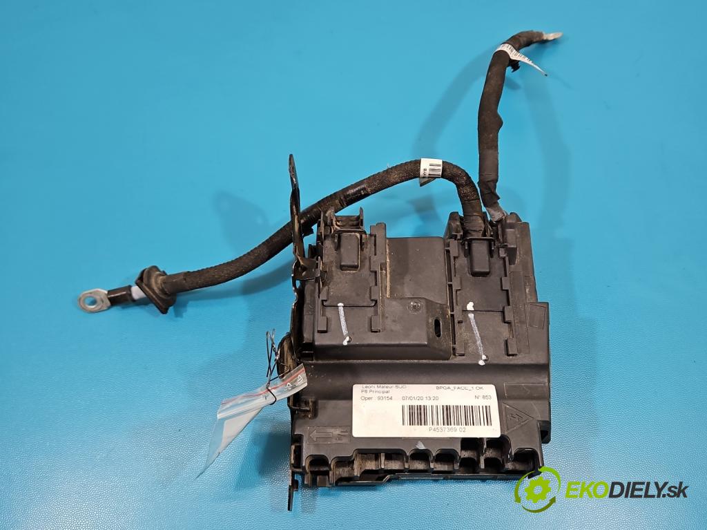 Peugeot 3008 II 2016-2023 1.6 T 300 hp automatic 221 kW 1598 cm3 5- řídící jednotka 9822465180