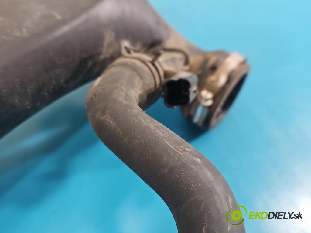 Peugeot 3008 II 2016-2023 1.6 T 300 HP automatic 221 kW 1598 cm3 5- Trubka: 9834735780