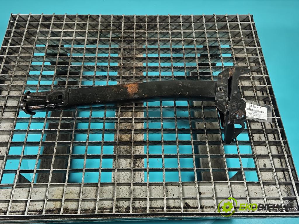 Peugeot 3008 II 2016-2023 1.6 T 300 HP automatic 221 kW 1598 cm3 5- výstuha nárazník predné