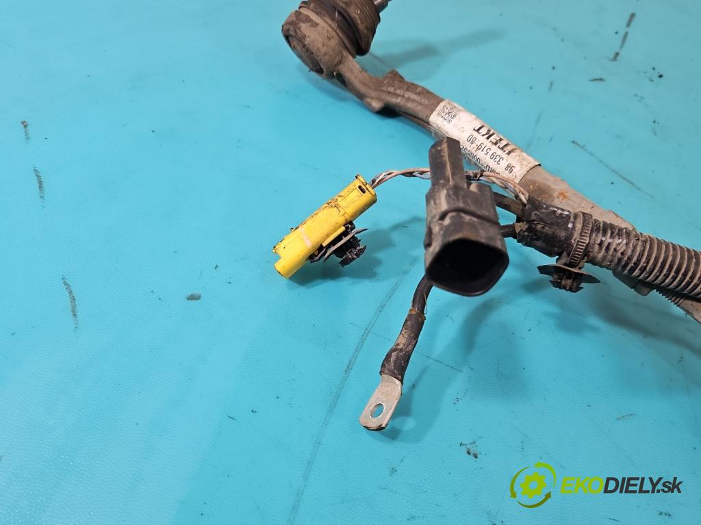 Peugeot 3008 II 2016-2023 1.6 T 300 hp automatic 221 kW 1598 cm3 5- řízení volant 6820000313