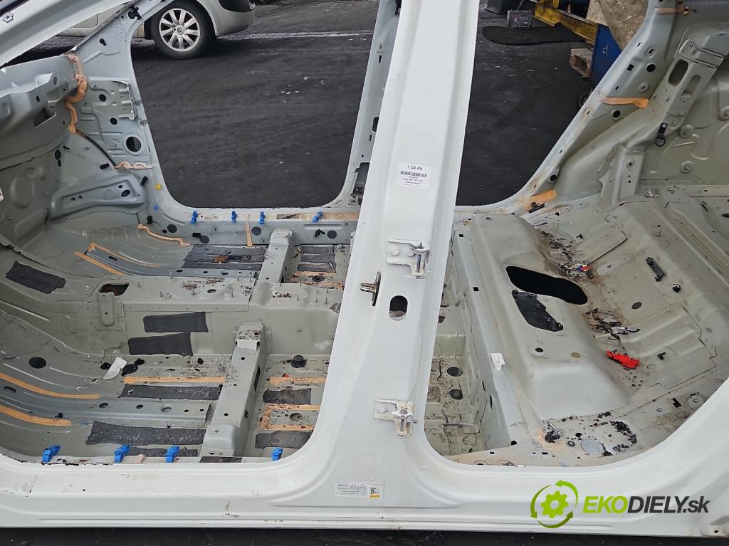 Peugeot 3008 II 2016-2023 1.6 T 300 hp automatic 221 kW 1598 cm3 5- práh levý  (Karoserie ostatní)