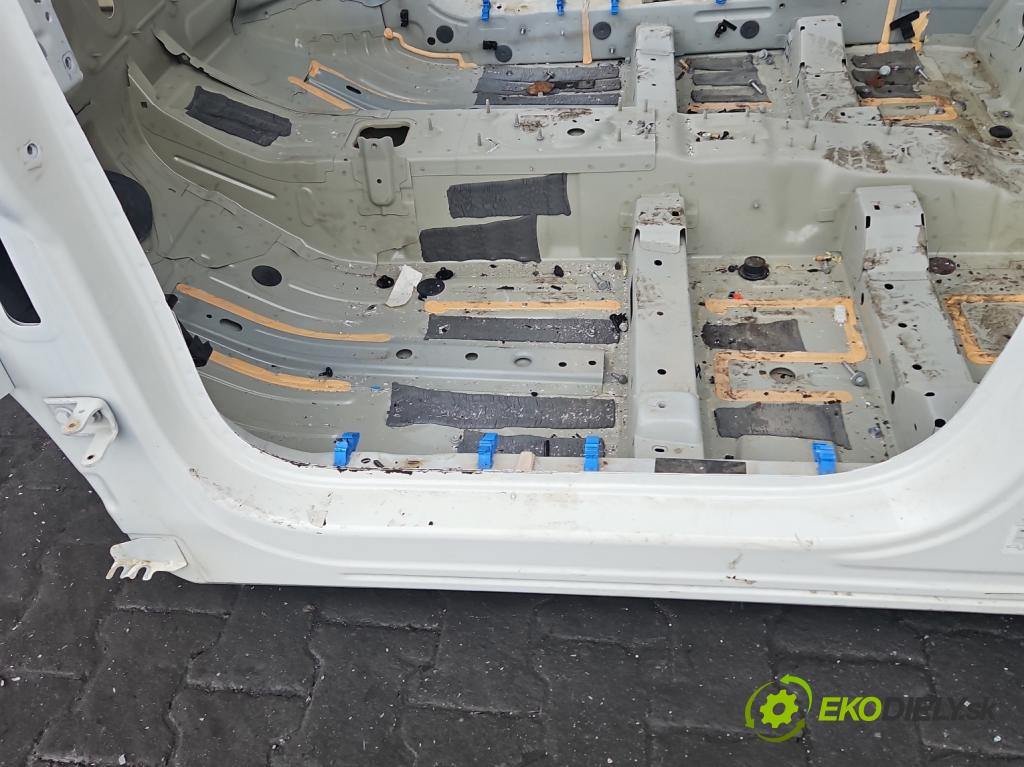 Peugeot 3008 II 2016-2023 1.6 T 300 hp automatic 221 kW 1598 cm3 5- práh levý  (Karoserie ostatní)